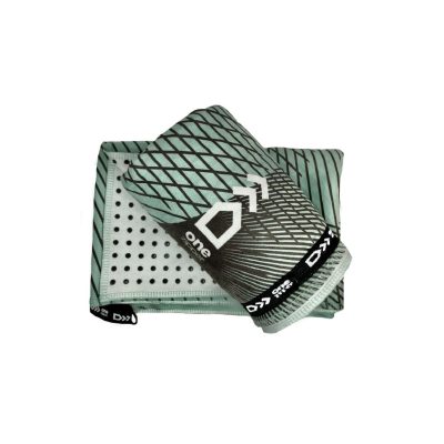 αντιολισθητική πετσέτα δαπέδου για yoga ή pilates από την one zipper